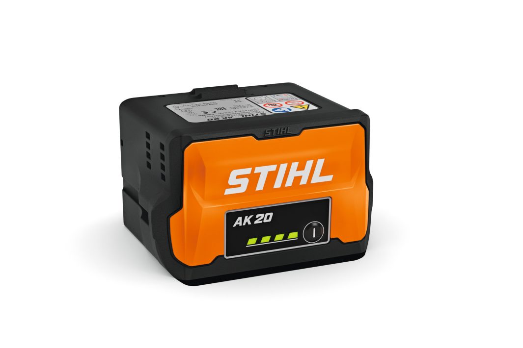 STIHL Starter Set 2x AK 20 Akku und AL 101 Ladegerät
