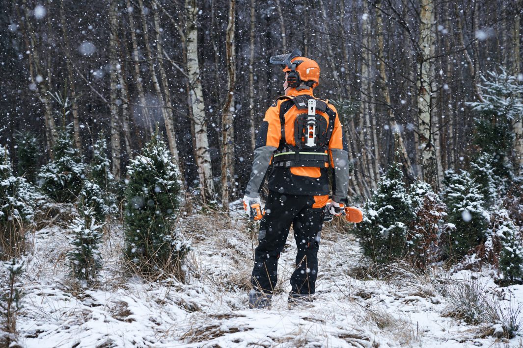 STIHL HTA 150 Akku-Hochentaster | Forstausführung | 3/8″ PM3 Schneidgarnitur 30 cm