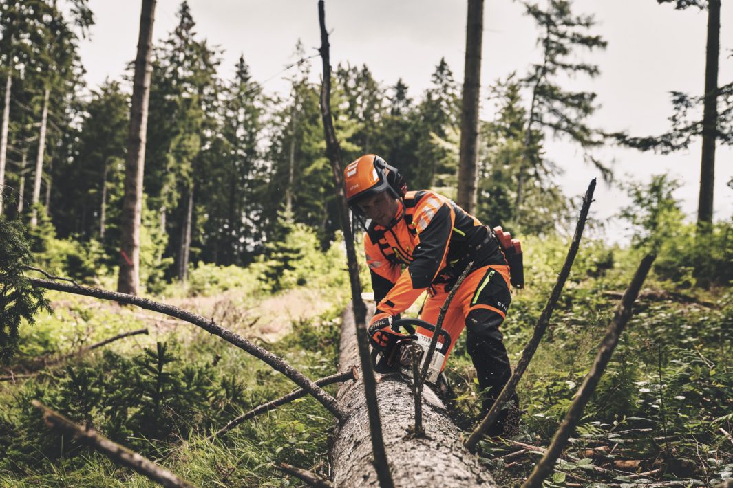 STIHL MS 400 C-M Benzin-Motorsäge | 3/8″ RH Schneidgarnitur 45 cm