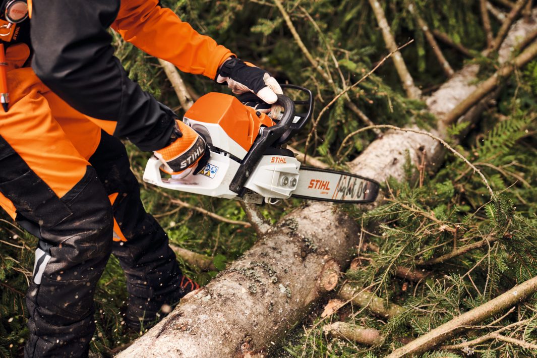 STIHL MS 400 C-M Benzin-Motorsäge | 3/8″ RH Schneidgarnitur 45 cm
